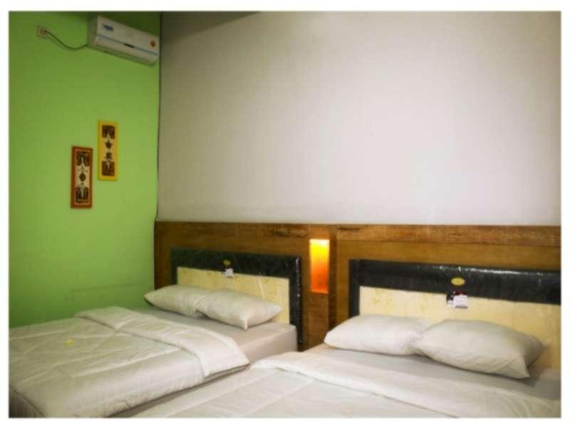 Seruni Guest House Denpasa Buitenkant foto