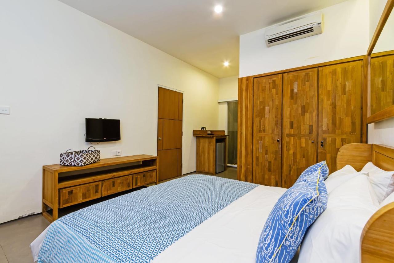 Seruni Guest House Denpasa Buitenkant foto